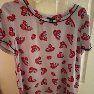 Ann Taylor petite floral top